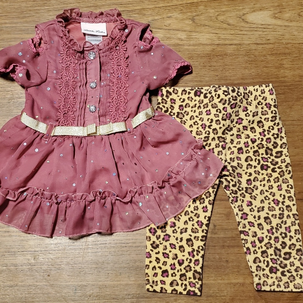 Gorgeous baby girl outfit!